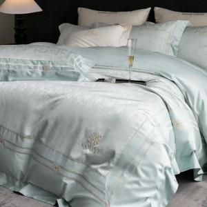 Italian luxury gold-plated jacquard yarn-dyed large jacquard four-piece set