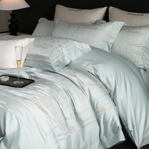 Italian luxury gold-plated jacquard yarn-dyed large jacquard four-piece set