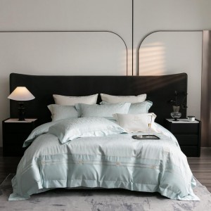 Italian luxury gold-plated jacquard yarn-dyed large jacquard four-piece set