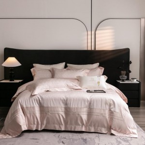 Italian luxury gold-plated jacquard yarn-dyed large jacquard four-piece set