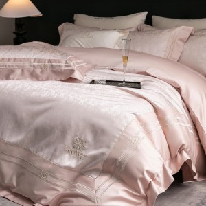 Italian luxury gold-plated jacquard yarn-dyed large jacquard four-piece set