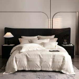 Italian luxury gold-plated jacquard yarn-dyed large jacquard four-piece set
