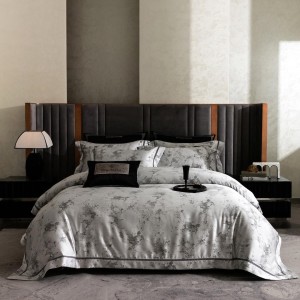 High-precision yarn-dyed jacquard four-piece set