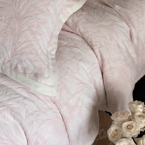 Multi-Color Warm Milk Velvet Three-Dimensional Carved Four-Piece Set
