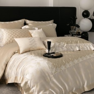 Yarn-dyed jacquard quilted embroidered water-soluble lace four-piece set
