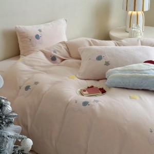 230g High-Weight Milk Velvet Four-Piece Embroidered Towel Set